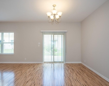 1620 Bryant Dr - Photo Thumbnail 6