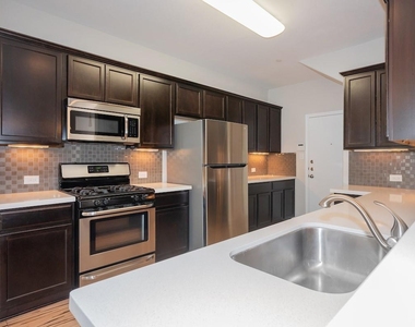 1620 Bryant Dr - Photo Thumbnail 8