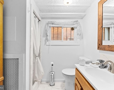 2835 4th Street Ne - Photo Thumbnail 16