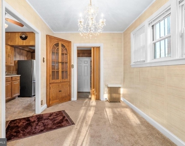 2835 4th Street Ne - Photo Thumbnail 5
