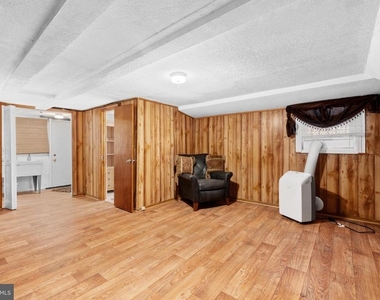 2835 4th Street Ne - Photo Thumbnail 20