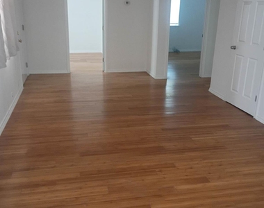 1604 Wilson St - Photo Thumbnail 9
