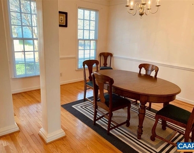 544 Summerford Ln - Photo Thumbnail 7