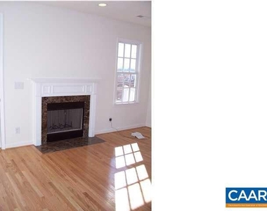 544 Summerford Ln - Photo Thumbnail 5