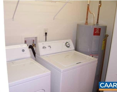 544 Summerford Ln - Photo Thumbnail 10