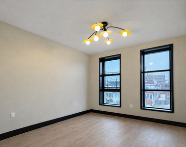 Brooklyn Avenue - Photo Thumbnail 2