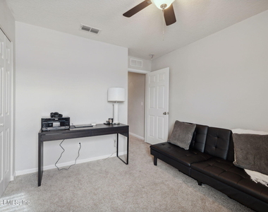 936 Capitol Parkway - Photo Thumbnail 22