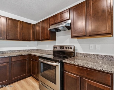 129 Wellwood Lane - Photo Thumbnail 4