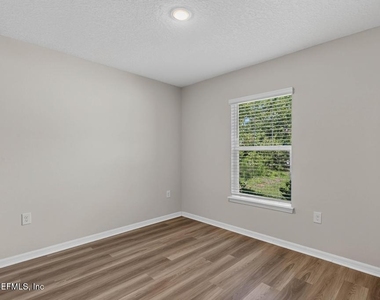 129 Wellwood Lane - Photo Thumbnail 11