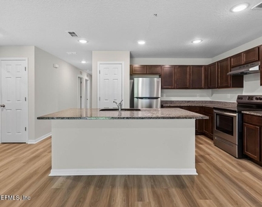 129 Wellwood Lane - Photo Thumbnail 5