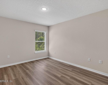 129 Wellwood Lane - Photo Thumbnail 20
