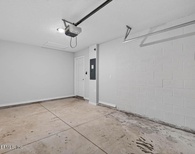 129 Wellwood Lane - Photo Thumbnail 14