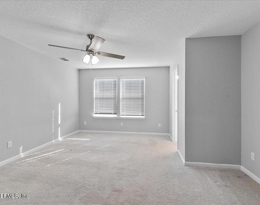 12658 Josslyn Lane - Photo Thumbnail 10