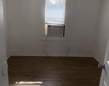 5236 Rita Street - Photo Thumbnail 4