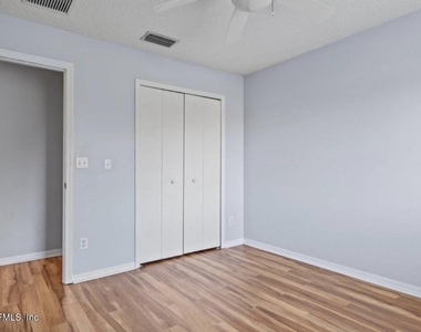 519 Dry Branch Way - Photo Thumbnail 10