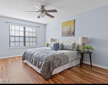 519 Dry Branch Way - Photo Thumbnail 13