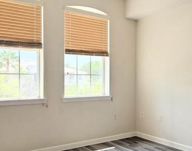 415 S Villa San Marco Drive - Photo Thumbnail 11