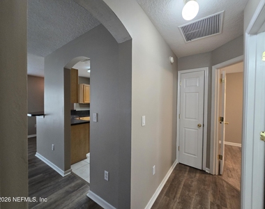 4119 Pebble Brooke Circle - Photo Thumbnail 8
