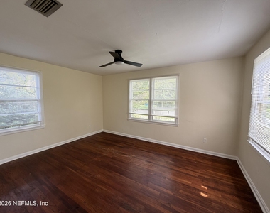 5135 Astral Street - Photo Thumbnail 6