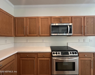 108 Bay Bridge Drive - Photo Thumbnail 5