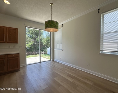 108 Bay Bridge Drive - Photo Thumbnail 7