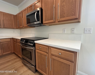 108 Bay Bridge Drive - Photo Thumbnail 6