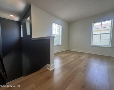108 Bay Bridge Drive - Photo Thumbnail 9