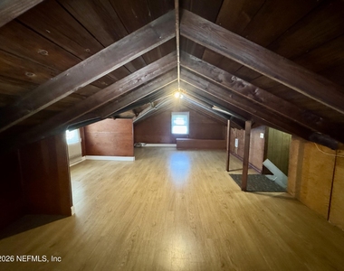 805 St Clair Street - Photo Thumbnail 15