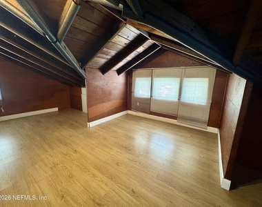 805 St Clair Street - Photo Thumbnail 16