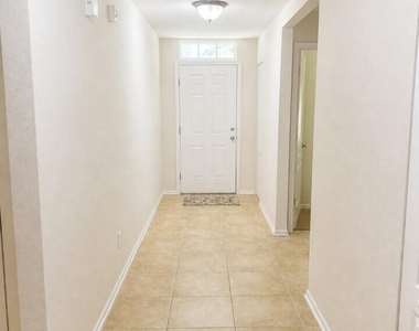 45013 Amhurst Oaks Drive - Photo Thumbnail 2