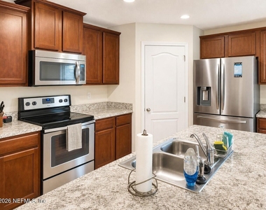 45013 Amhurst Oaks Drive - Photo Thumbnail 3