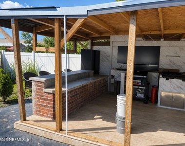 45013 Amhurst Oaks Drive - Photo Thumbnail 16
