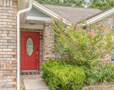 8621 Goodbys Trace Drive - Photo Thumbnail 3