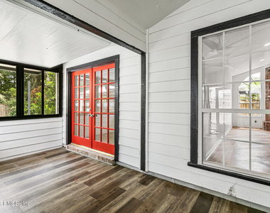 8621 Goodbys Trace Drive - Photo Thumbnail 32