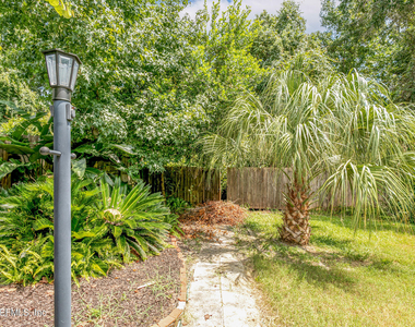 8621 Goodbys Trace Drive - Photo Thumbnail 40