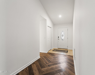 8621 Goodbys Trace Drive - Photo Thumbnail 13