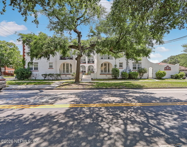 1009 Stockton Street - Photo Thumbnail 9