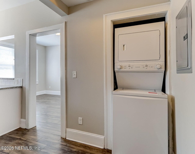 1009 Stockton Street - Photo Thumbnail 25