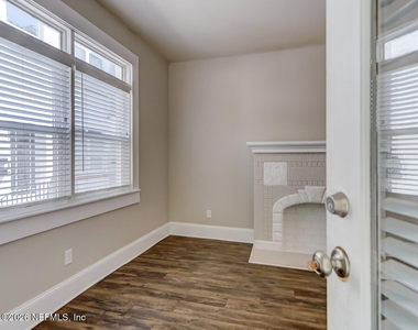 1009 Stockton Street - Photo Thumbnail 12