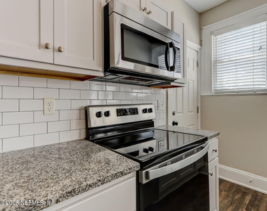 1009 Stockton Street - Photo Thumbnail 23