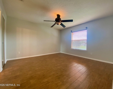 1530 Vineland Circle - Photo Thumbnail 7