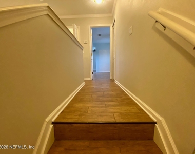 1530 Vineland Circle - Photo Thumbnail 29