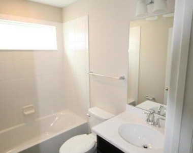 2642 Caroline Hills Drive - Photo Thumbnail 7