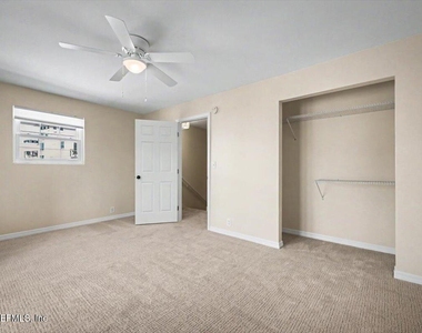 22 Comares Avenue - Photo Thumbnail 16