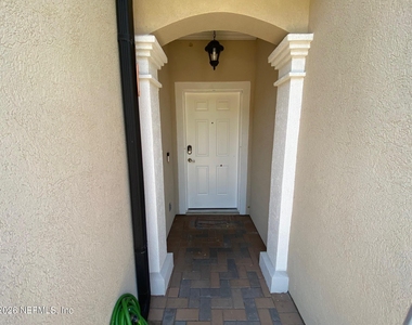 11312 Estancia Villa Circle - Photo Thumbnail 4