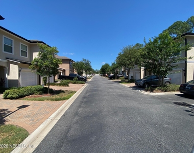 11312 Estancia Villa Circle - Photo Thumbnail 2