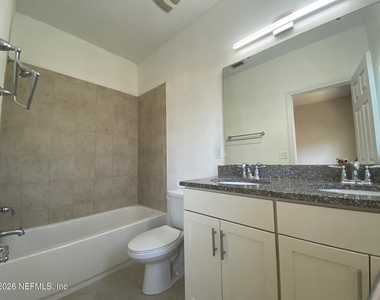 11312 Estancia Villa Circle - Photo Thumbnail 18