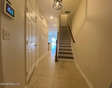 11312 Estancia Villa Circle - Photo Thumbnail 5