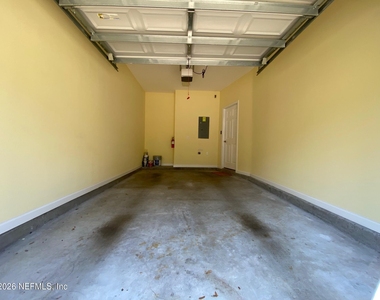 11312 Estancia Villa Circle - Photo Thumbnail 26