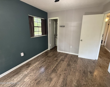 7451 Crill Avenue - Photo Thumbnail 12